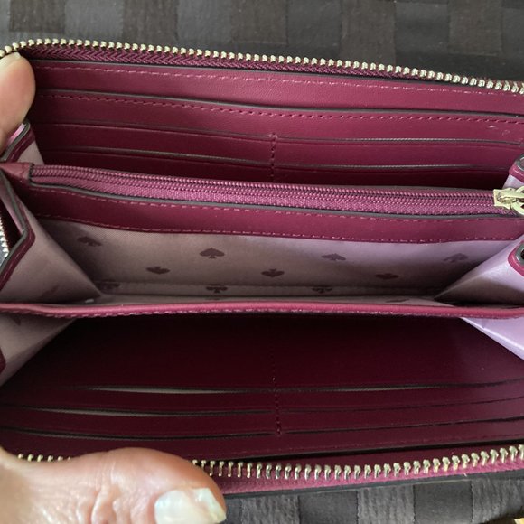 Kate Spade New York Large Leather Zip Around Wallet - EUC - Picture 9 of 13